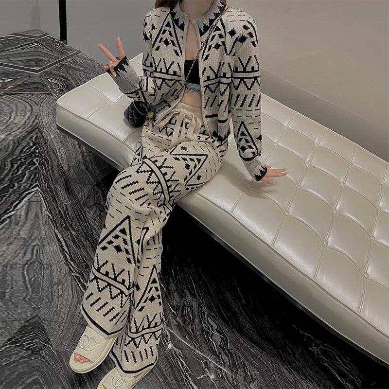 Hansel Aztec Pattern Trackset In Beige